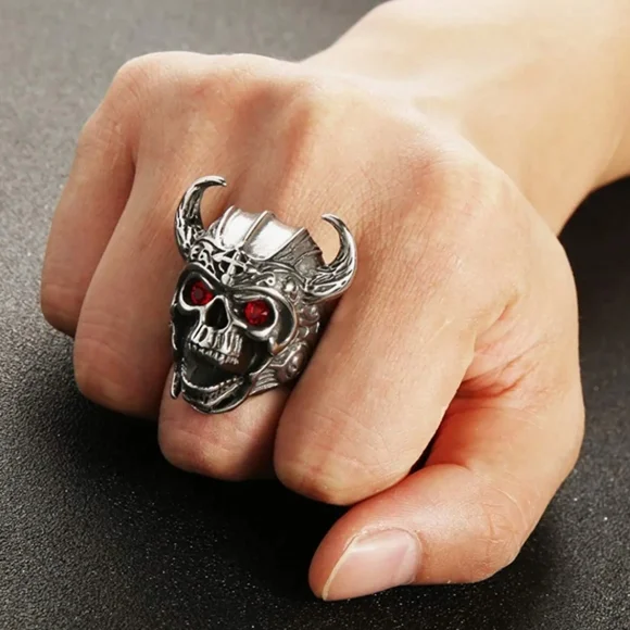 Men's Stainless Steel Gothic Vintage Red Eyes Skull Ring Knights Templar Helmet - Picture 4 of 7